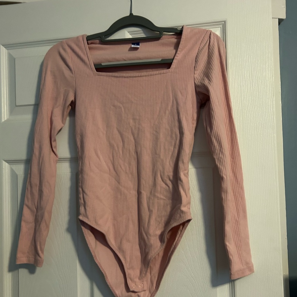 Dusty pink square neck ribbed bodysuit